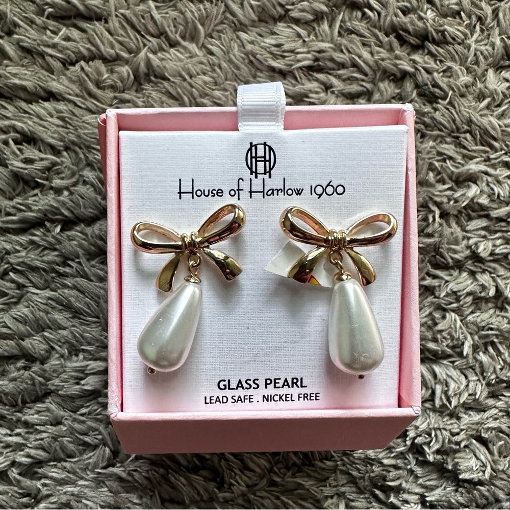 House Of Harlow 1960 Gold Tone Bow & Glass White Pearl Drop Earrings